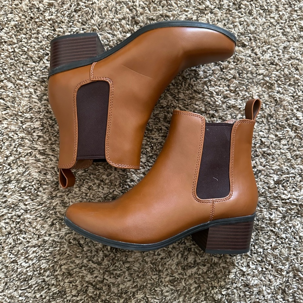 A New Day Chelsea Women's Tan Ankle Boots